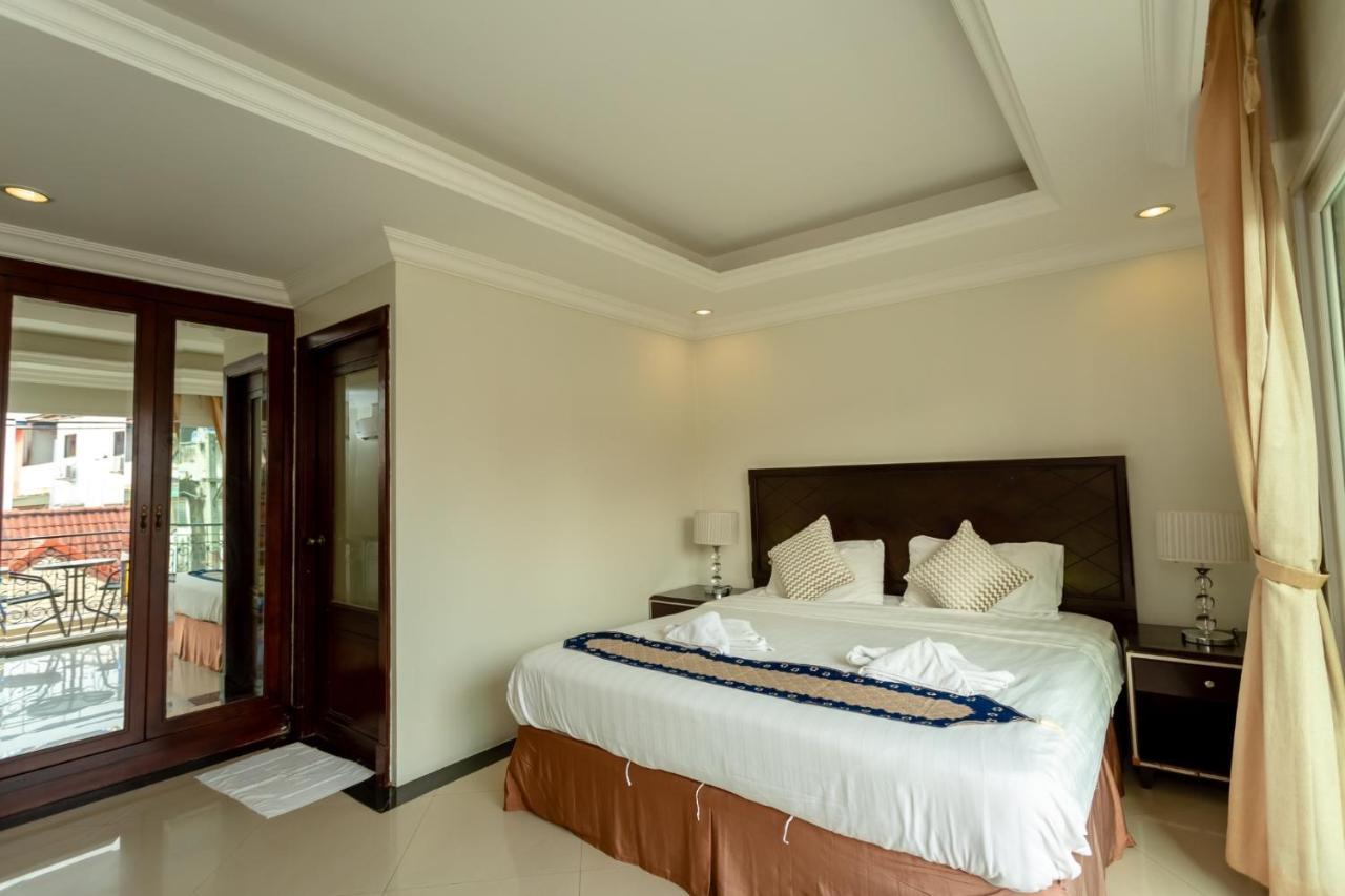 Ivory Palace Hotel Pattaya Exterior photo